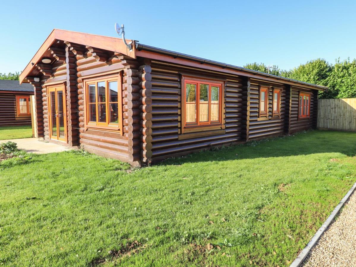 Holly Lodge Oakham Bagian luar foto